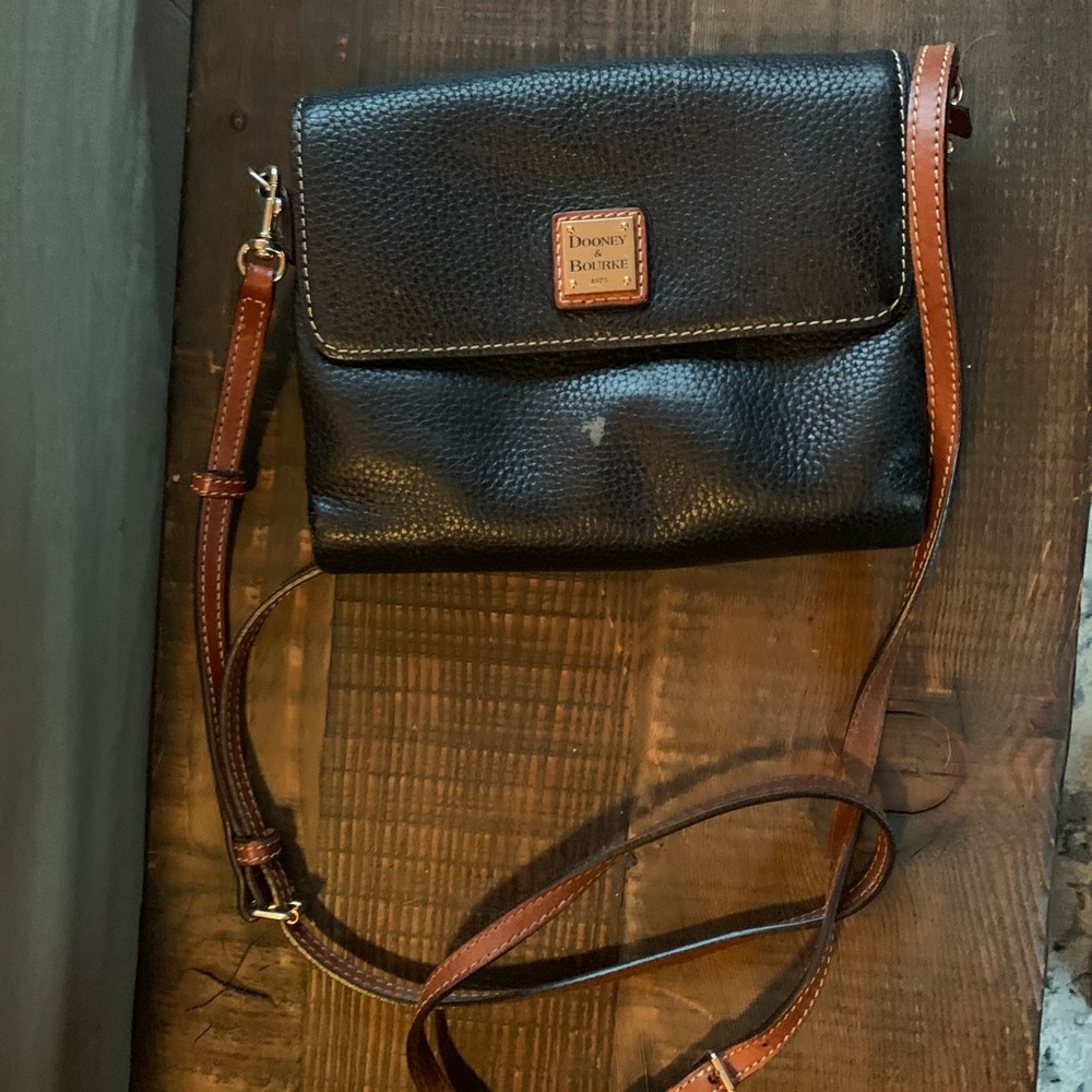 Adjustable strap Dooney & Burke Purse